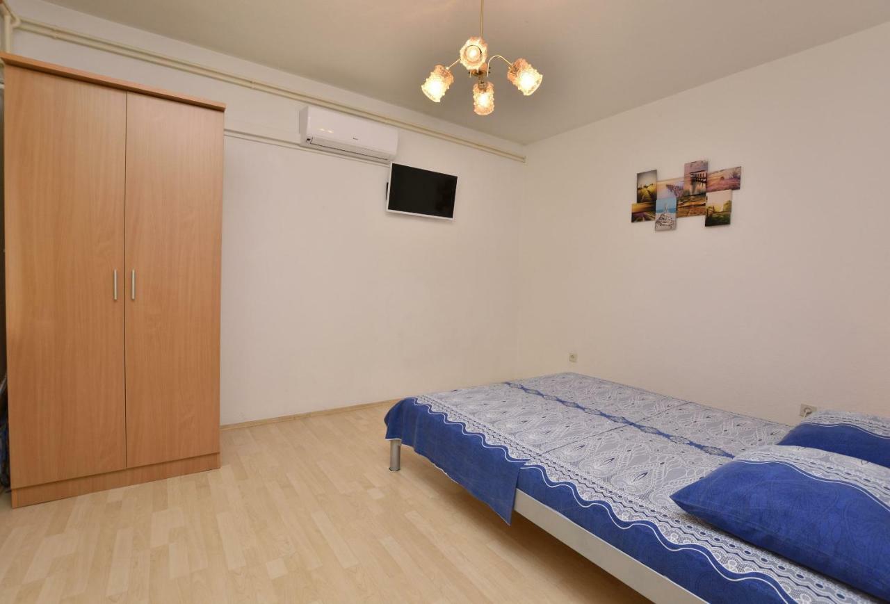 Apartment Dijo I Primošten Dış mekan fotoğraf