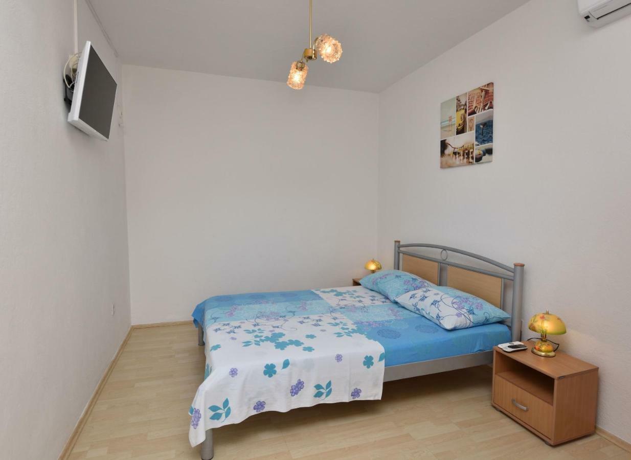 Apartment Dijo I Primošten Dış mekan fotoğraf