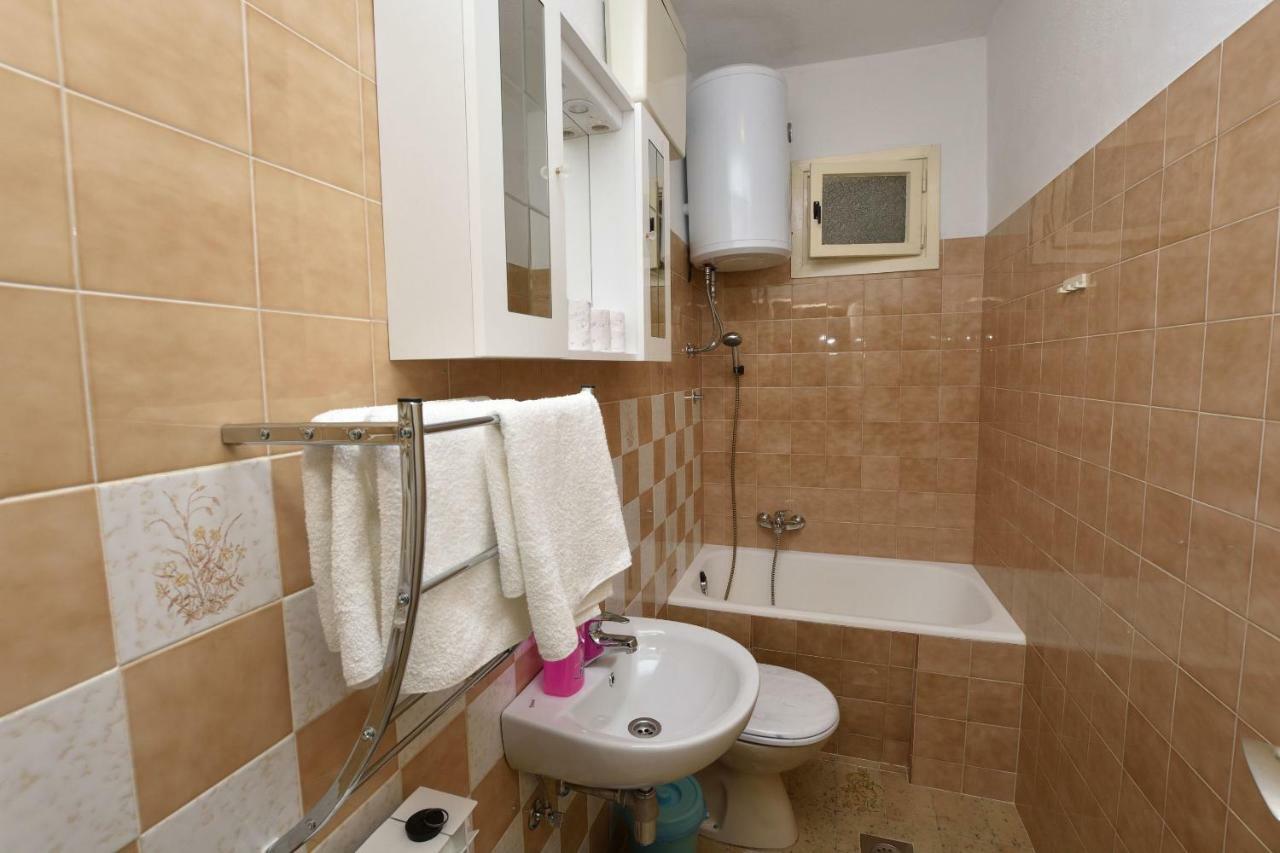 Apartment Dijo I Primošten Dış mekan fotoğraf